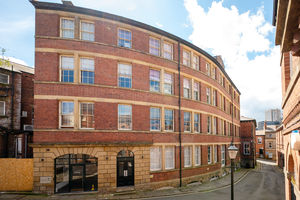 St Peters Close City Centre